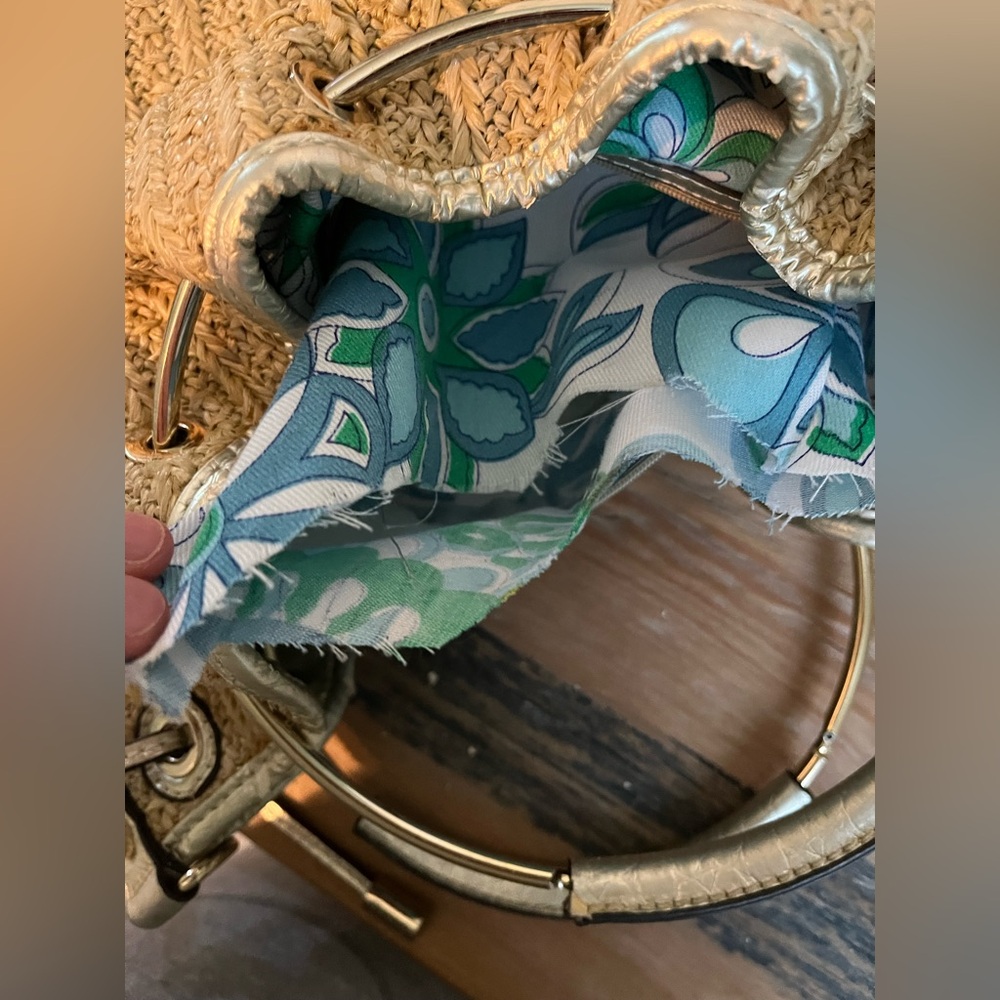 GUESS Summer Raffia Ring Handle Bag With Gold - Picture 17 of 17